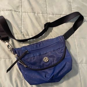 Lululemon Festival crossbody bag